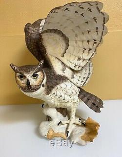 The Great Horned Owl by The Franklin Mint Hand Painted Porcelain Statue 1988