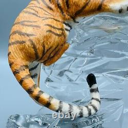 The Siberian Tiger Figurine with Lead Crystal Base 1995 Franklin Mint Great Cond