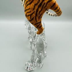 The Siberian Tiger Figurine with Lead Crystal Base 1995 Franklin Mint Great Cond