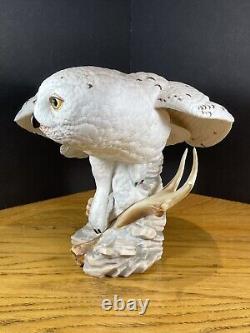 The Snowy Owl By George McMonigle The Franklin Mint 1989 Porcelain Sculpture