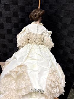 The Victoria & Albert Bride QUEEN VICTORIA Porcelain 22 Franklin Bride Doll