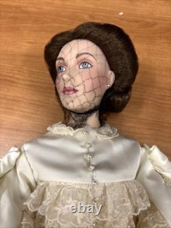 The Victoria & Albert Bride QUEEN VICTORIA Porcelain 22 Franklin Bride Doll