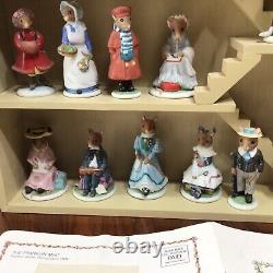 The Woodmouse Family Treehouse with Porcelain Figurines Complete Set of 25
