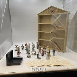 The Woodmouse Family Treehouse withfigured, Papers, Glass Complete Set of 25 1985