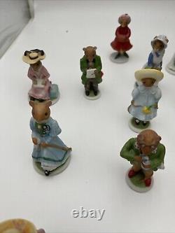 The Woodmouse Family Treehouse withfigured, Papers, Glass Complete Set of 25 1985