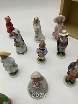 The Woodmouse Family Treehouse withfigured, Papers, Glass Complete Set of 25 1985