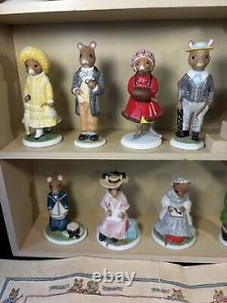 The Woodmouse Family w House & Family Tree Collection of 23 Figures