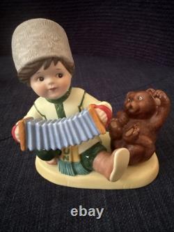 U N Children Franklin Mint Lot of 9 with Certificates