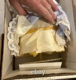 VIP Ultra Rare Franklin Mint Victoria & Albert Museum China Doll