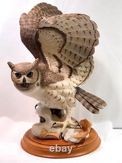 VTG Franklin Mint Great Horned Owl Porcelain Sculpture by G. McMonigle with Base