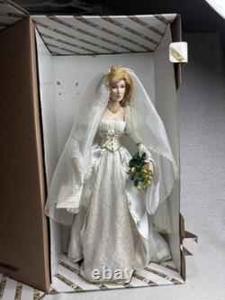 VTG Franklin Mint Porcelain Colleen Irish Bride Doll & Wedding Dress With Stand