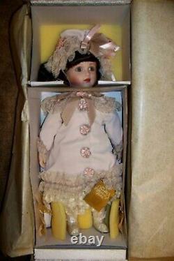 VTG RARE New in Box Franklin Mint Thuillier Antique Reproduction Collector Doll