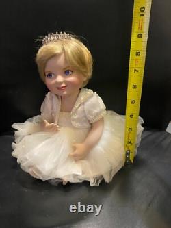 Very Rare Franklin Mint Porcelain Dolls Baby Princess Diana with Pearls Crown
