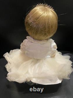 Very Rare Franklin Mint Porcelain Dolls Baby Princess Diana with Pearls Crown