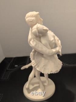 Vintage 1977 Franklin Porcelain Royal Ballet Swan Lake 9.5 See Description