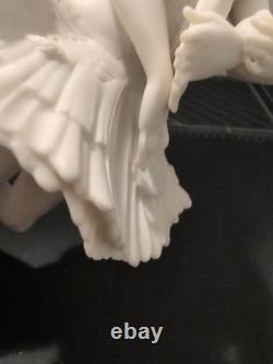 Vintage 1977 Franklin Porcelain Royal Ballet Swan Lake 9.5 See Description