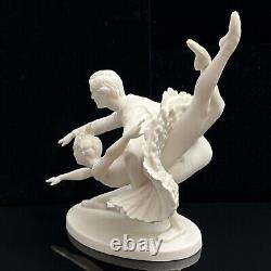 Vintage 1977 Franklin Porcelain The Royal Ballet Sculpture Swan Lake 10x8