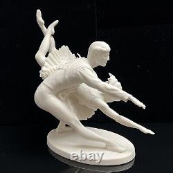 Vintage 1977 Franklin Porcelain The Royal Ballet Sculpture Swan Lake 10x8