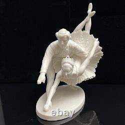 Vintage 1977 Franklin Porcelain The Royal Ballet Sculpture Swan Lake 10x8
