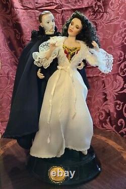 Vintage 1986 Franklin Mint Phantom Of The Opera Porcelain Collector's Dolls