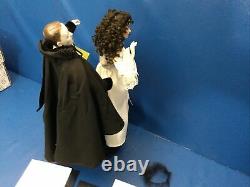 Vintage 1986 Franklin Mint Phantom Of The Opera Porcelain Heirloom Dolls A1532