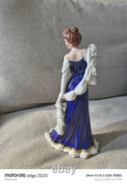 Vintage 1987 Franklin Mint Élégance de Paris Porcelain Figurine