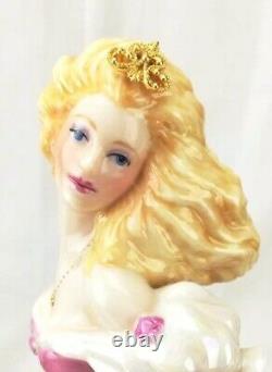 Vintage 1988 Franklin Mint Cinderella porcelain figurine by Gerda Neubacher