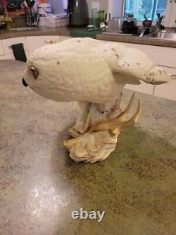 Vintage 1989 Beautiful Lifelike Porcelain SNOWY OWL Figurine Franklin Mint 8.75