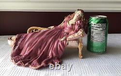 Vintage 1989 Franklin Mint Fine Porcelain Sleeping Beauty Figurine