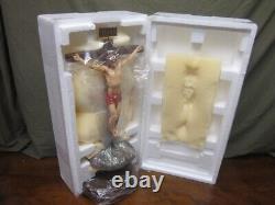 Vintage 1989 Franklin Mint THE CRUCIFIXION Jesus Fine Porcelain Figurine New