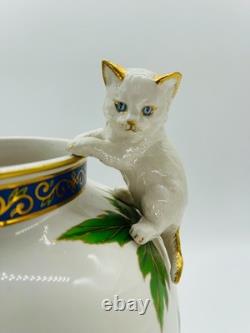 Vintage 1989 Franklin Mint Vase of Imperial Cats Toshiharu Kitagawa