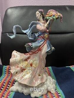Vintage Fine Porcelain Figurine Hand Decorated Maku -Caroline Young A2360 Lim Ed