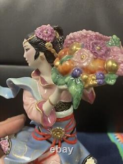 Vintage Fine Porcelain Figurine Hand Decorated Maku -Caroline Young A2360 Lim Ed