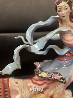 Vintage Fine Porcelain Figurine Hand Decorated Maku -Caroline Young A2360 Lim Ed