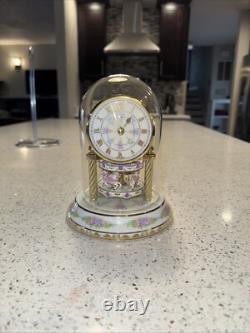 Vintage Franklin Mint Dentzel White Porcelain Anniversary Carousel Clock Germany