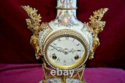 Vintage Franklin Mint Hand Painted Porcelain Gilt Ormolu Marie Antoinette Clock