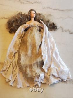 Vintage Franklin Mint Heirloom Guinevere Queen of Camelot Porcelain Doll 17 inch