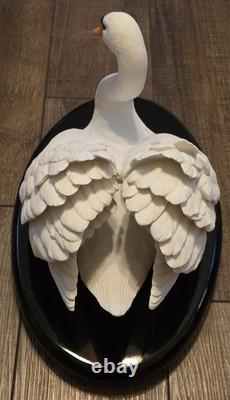 Vintage Franklin Mint The Royal Swan Sculpture 1986 Ronald Van Ruyckevelt