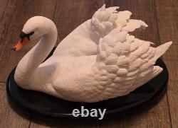 Vintage Franklin Mint The Royal Swan Sculpture 1986 Ronald Van Ruyckevelt
