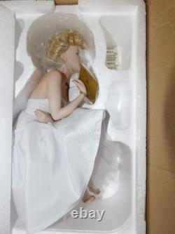 Vintage Marilyn Monroe Franklin Mint Porcelain Portrait Doll Statue