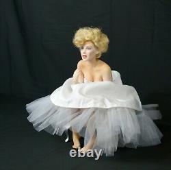 Vintage Marilyn Monroe Porcelain Portrait Doll By Franklin Mint Original Box
