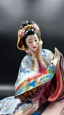 Vintage Snow Princess by Franklin Mint Company Hand-Crafted Made in Malaysia