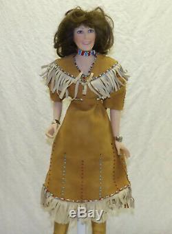 Vtg 1987 Porcelain 19 Loretta Lynn Franklin Mint Heirloom Doll with Box & Tag