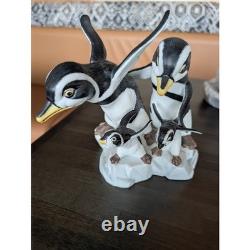 Vtg Franklin Mint Porcelain Penguin Figurine Lot Frosted Ice Decor Display