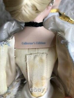 Walt Disney Cinderella & Prince Charming Porcelain Dolls? Franklin Mint Heirloom