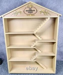 Woodmouse Family Franklin Mint Wooden House Shelf With Porcelain Figurines & Cards